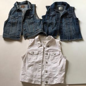 3 medium women’s juniors denim jean vests- Wax, American Eagle, Mudd